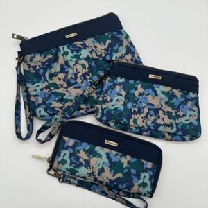 NWOT TRAVELON 3 Matching Wristlets Wallet RFID Blue Green Floral Travel Bags NEW